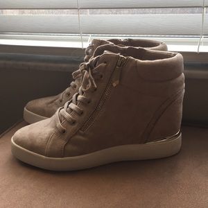 ALDO Alaina Wedge Sneaker, Beige, Size 9